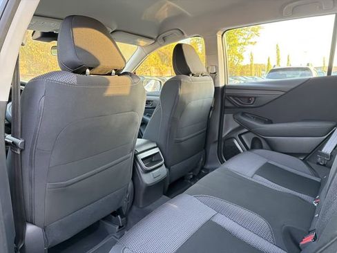 Used 2025 Subaru Outback AWD/4WD image 12