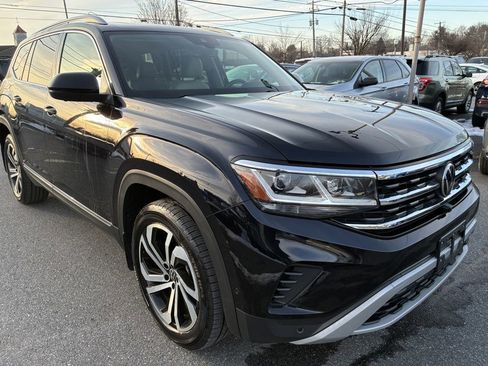 Used 2021 Volkswagen Atlas SEL Premium image 3