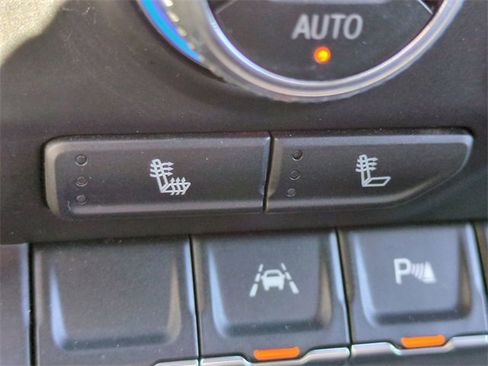 Used 2022 GMC Sierra 1500 SLT w/ Driver Alert Package II image 20