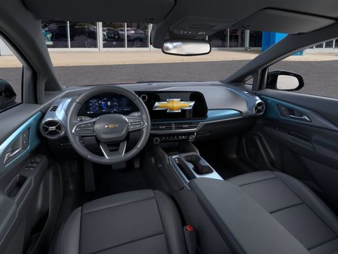 New 2026 Chevrolet Equinox EV LT image 15