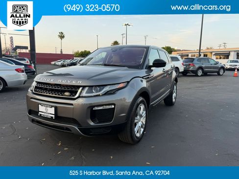Used 2017 Land Rover Range Rover Evoque SE image 1