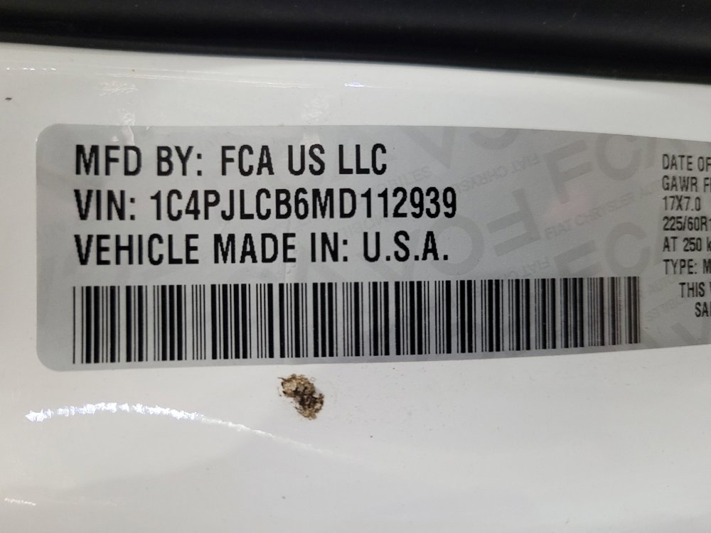 Used 2021 Jeep Cherokee Latitude FWD image 33