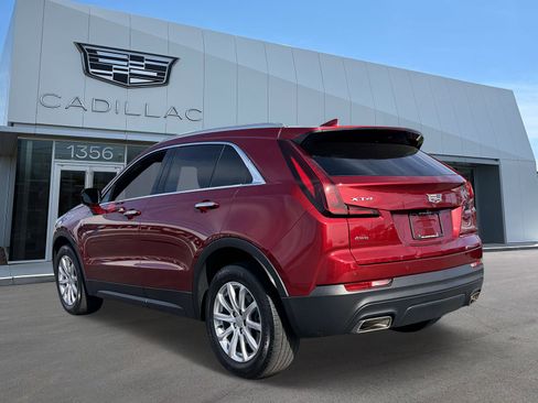 Certified 2023 Cadillac XT4 Luxury w/ Cold Weather Package AWD/4WD image 8