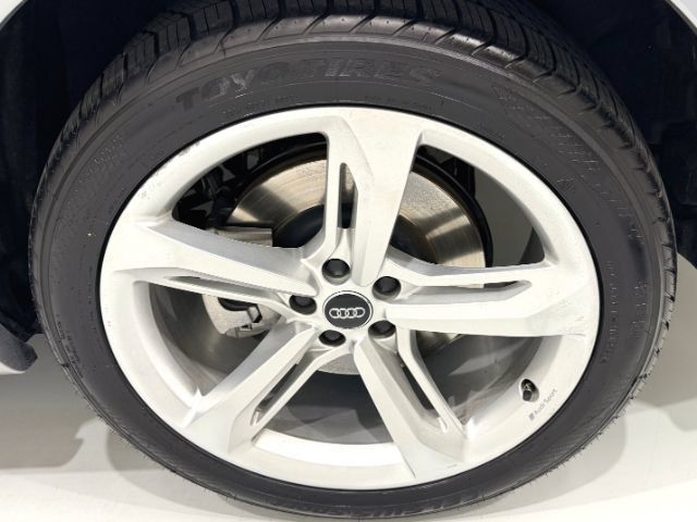 Used 2019 Audi Q7 3.0T Prestige AWD/4WD image 14
