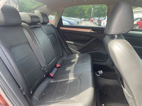 Used 2013 Volkswagen Passat 2.5 SE FWD image 13