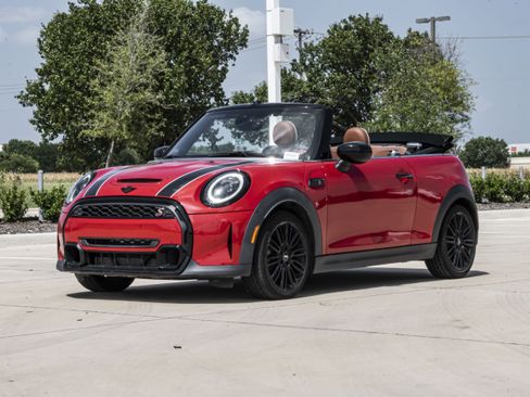 Used 2023 MINI Cooper S FWD image 5
