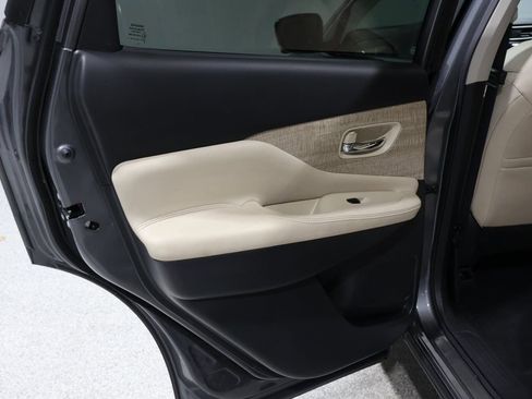 Used 2023 Nissan Murano SL image 16