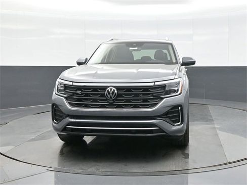 New 2026 Volkswagen Atlas SEL Premium R-Line image 2