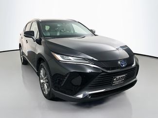 Used 2023 Toyota Venza XLE AWD/4WD video 1