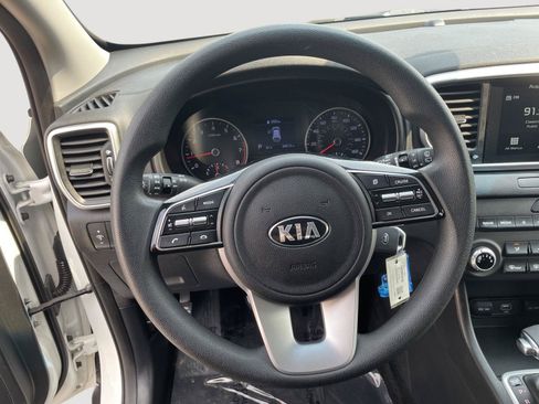 Used 2022 Kia Sportage LX AWD/4WD image 7
