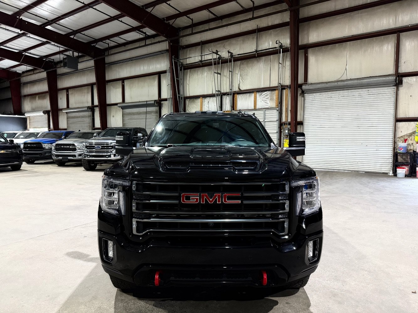 Used 2023 GMC Sierra 2500 AT4 w/ AT4 Preferred Package AWD/4WD image 10