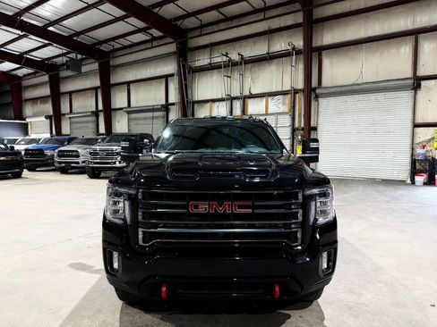 Used 2023 GMC Sierra 2500 AT4 w/ AT4 Preferred Package AWD/4WD image 10