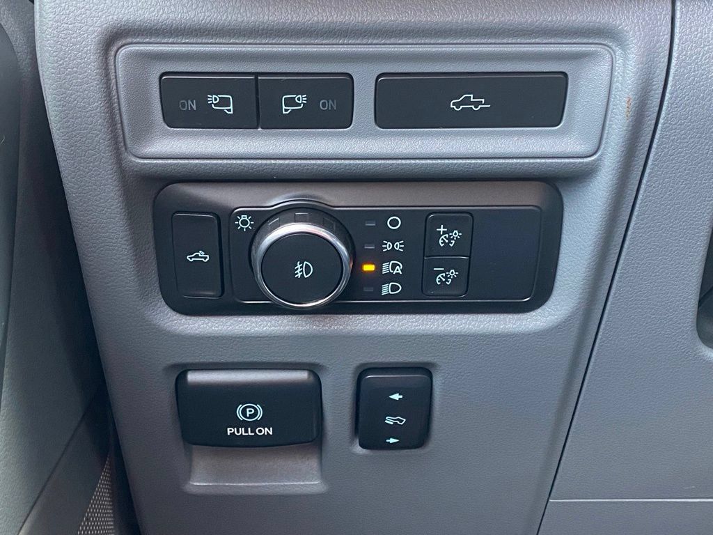 Used 2021 Ford F150 Lariat AWD/4WD image 29