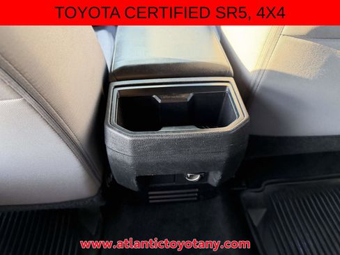 Certified 2024 Toyota Tacoma SR5 AWD/4WD image 15