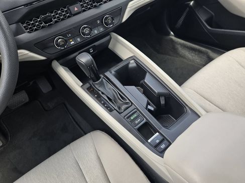 Used 2023 Honda Accord LX image 17
