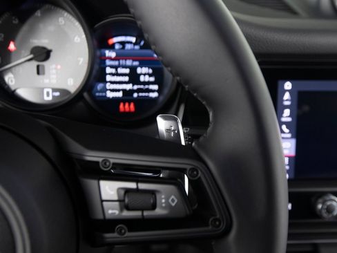 Certified 2026 Porsche Macan S AWD/4WD image 31