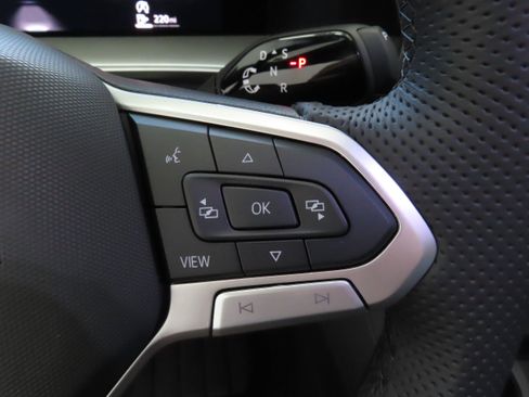 New 2026 Volkswagen Tiguan SE R-Line image 15