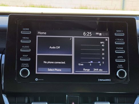 Used 2024 Toyota Camry LE image 3