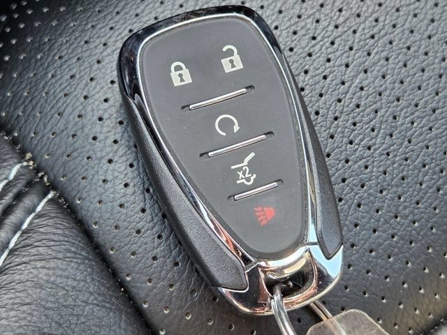 Used 2023 Chevrolet Traverse LT AWD/4WD image 34