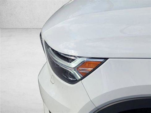 Used 2019 Volvo XC40 T5 Momentum AWD/4WD image 14