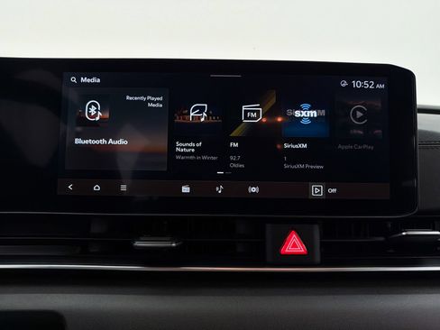 Certified 2025 Kia Carnival EX FWD image 23