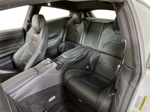 Used 2019 Ferrari GTC4Lusso T image 25