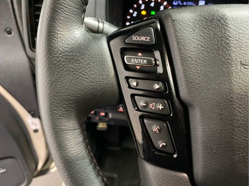 Used 2022 Nissan Frontier PRO-4X w/ Pro-4X Premium Package image 14