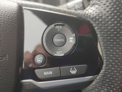 Used 2023 Honda Passport Elite image 18