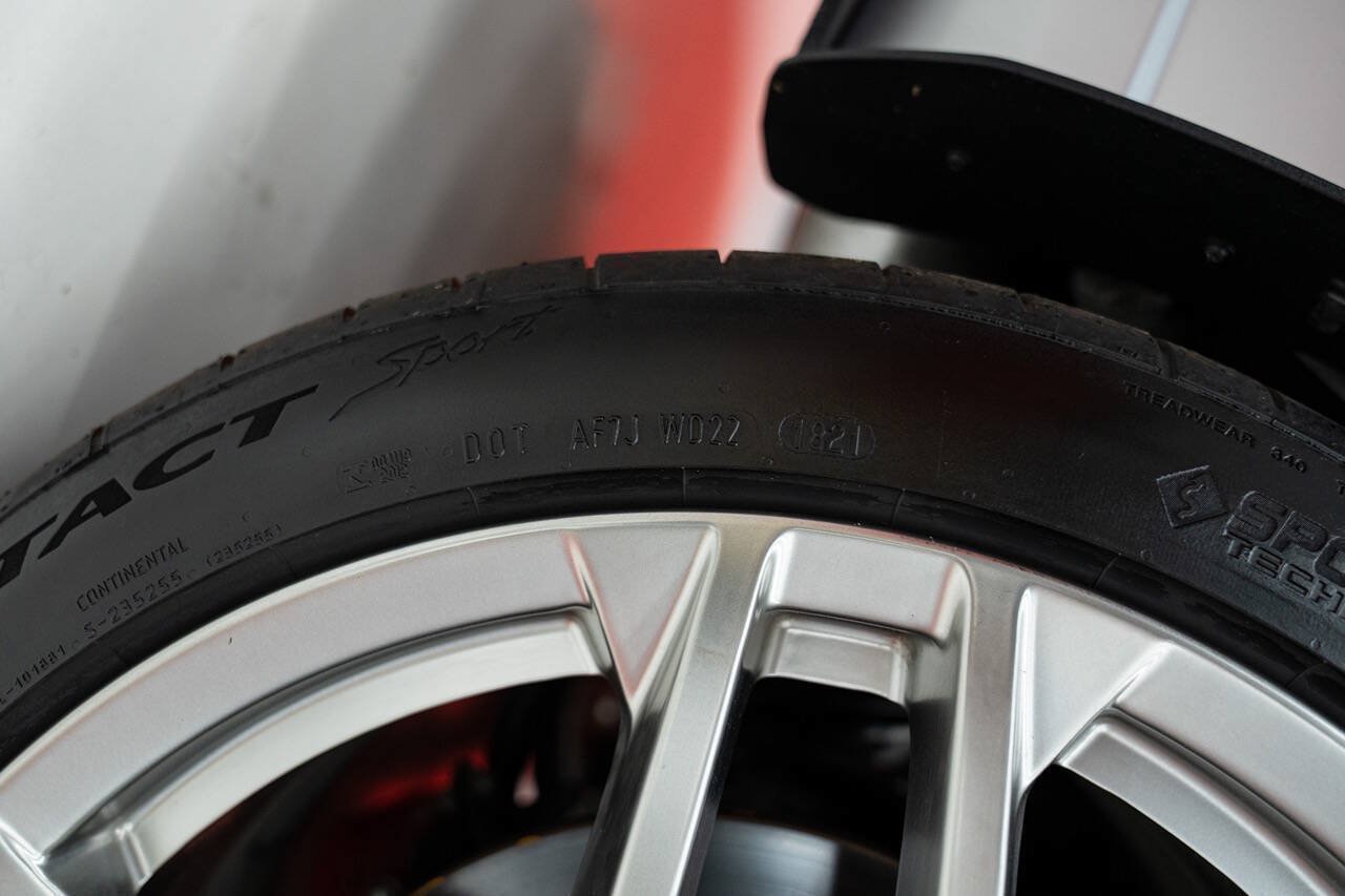 Used 2013 Ford Mustang Shelby GT500 RWD image 64