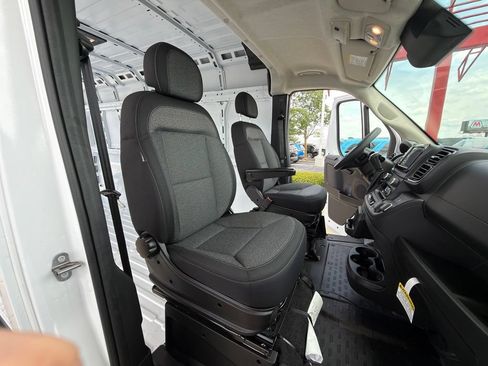 New 2026 RAM ProMaster 3500 w/ Convenience Group FWD image 31