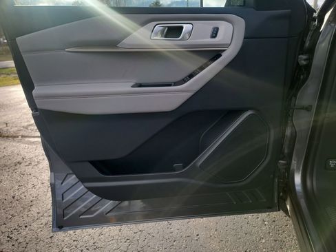 New 2026 Ford Explorer Active w/ Active Comfort Package image 11