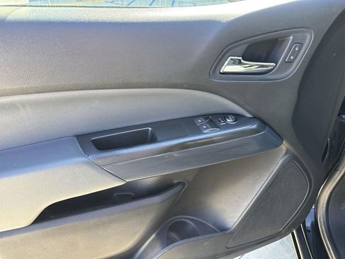 Used 2021 Chevrolet Colorado Z71 w/ Z71 Midnight Edition image 18