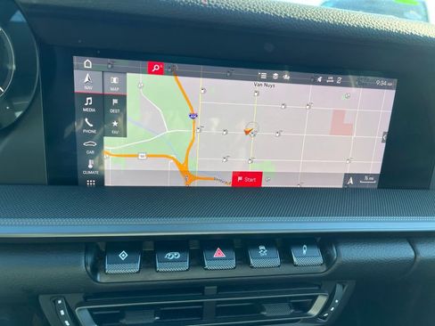 Used 2020 Porsche 911 Carrera image 9