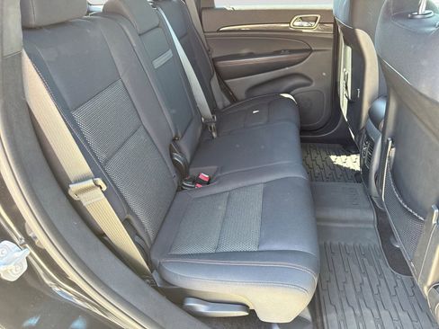 Used 2016 Jeep Grand Cherokee Laredo 75th Anniversary AWD/4WD image 22