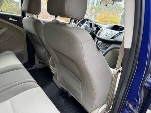 Used 2016 Ford Escape SE image 17