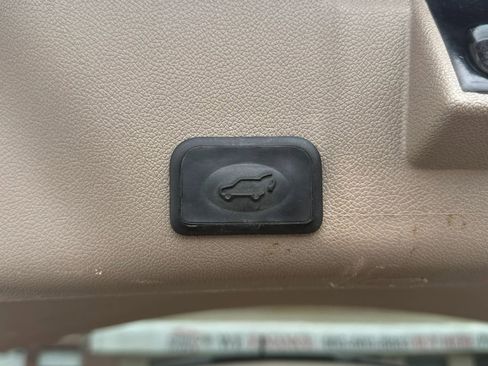 Used 2013 GMC Acadia Denali FWD image 9
