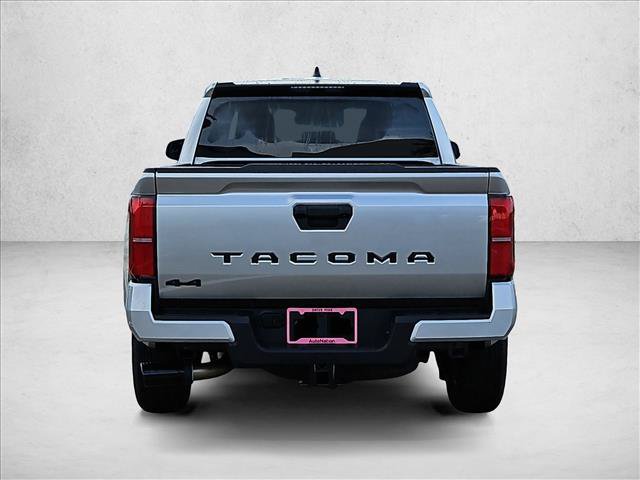 Used 2025 Toyota Tacoma SR5 AWD/4WD image 7