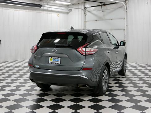 Used 2017 Nissan Murano S image 4