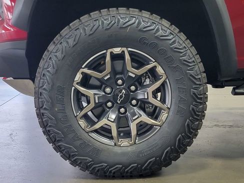 New 2026 Chevrolet Colorado ZR2 AWD/4WD image 10