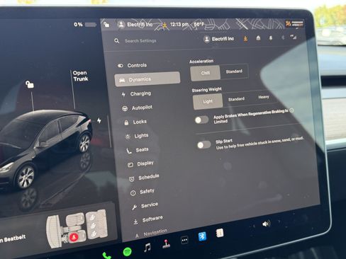 Used 2024 Tesla Model Y 2WD image 26