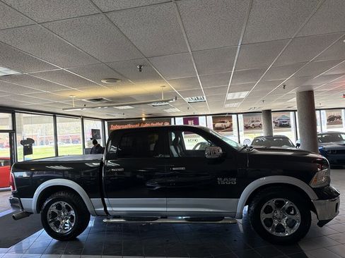 Used 2016 RAM 1500 Laramie image 7