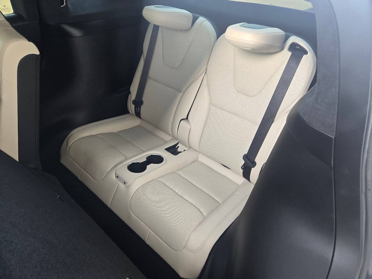 Used 2023 Tesla Model X AWD/4WD image 26
