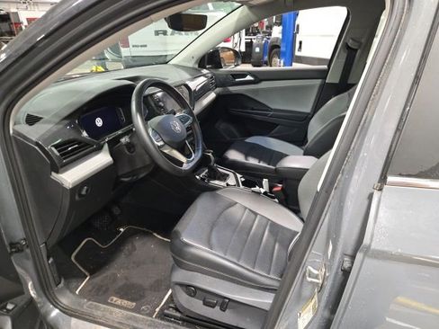 Used 2023 Volkswagen Taos SEL AWD/4WD image 14