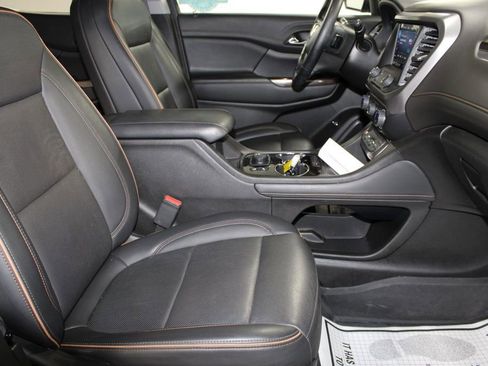 Used 2023 GMC Acadia AT4 w/ Preferred Package image 29