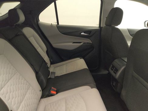 Used 2021 Chevrolet Equinox LS w/ LS Convenience Package AWD/4WD image 19
