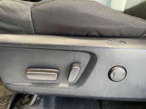 Used 2017 Toyota Tundra SR5 image 12