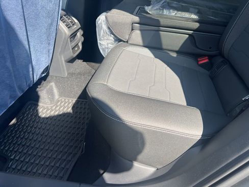 New 2025 Volkswagen Taos SE image 12