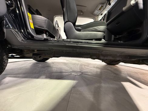 Used 2014 Toyota FJ Cruiser 4WD image 57