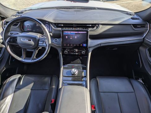 Used 2022 Jeep Grand Cherokee L Overland w/ Luxury Tech Group IV image 17