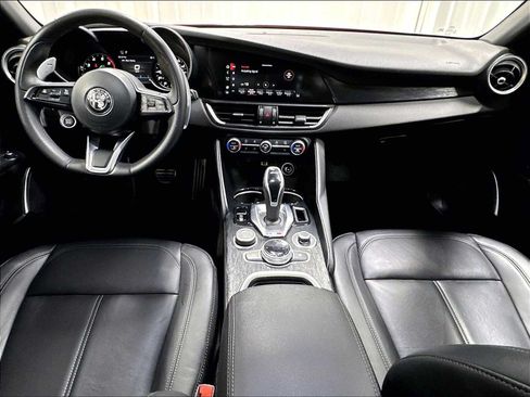 Used 2022 Alfa Romeo Giulia Sprint RWD image 16